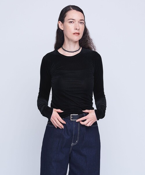 AEWEN MATOPH(イウエン マトフ)の「<AEWEN MATOPH>ベロア ロングスリーブ Tシャツ(Tシャツ/カットソー・レディース・ライトピンク/ブラック/オフホワイト・FREE)」の2枚目の写真