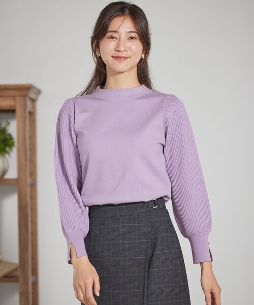 ANY SIS(エニィスィス)の「【CICA加工・選べる9色展開】スリットポイントボトルネック ニット(ニット/セーター・レディース・オレンジ系/ブラック系/アイボリー系/レッド系/グリーン系/イエロー系/ブルー系/ライラック系/ピンク系・4)」の7枚目の写真