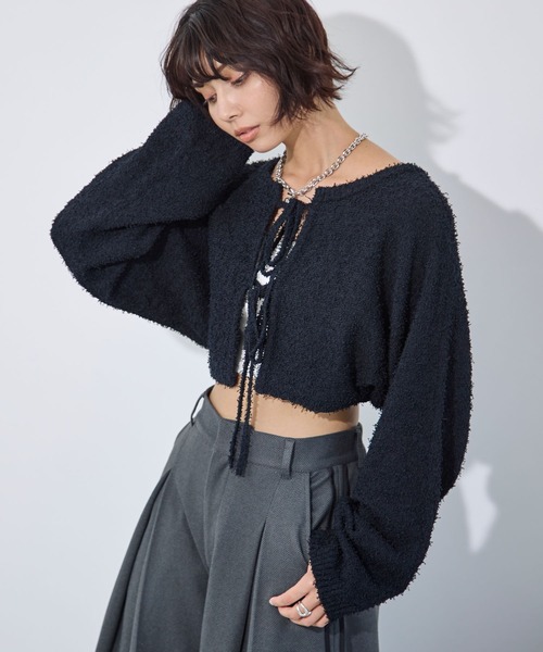 PAGEBOY(ページボーイ)の「ヒゲフェザー2WAYボレロ(カーディガン/ボレロ・レディース・ピンク/ブラック/オフホワイト・FREE)」の12枚目の写真