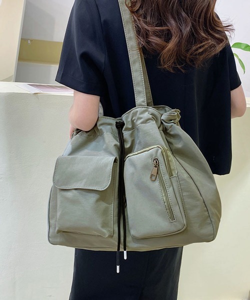 Miniministore（ミニミニストア）の「ナイロン巾着バッグ トートバッグ 大容量（トートバッグ・レディース・ブラック/カーキ/アイボリー・FREE）」の3枚目の写真