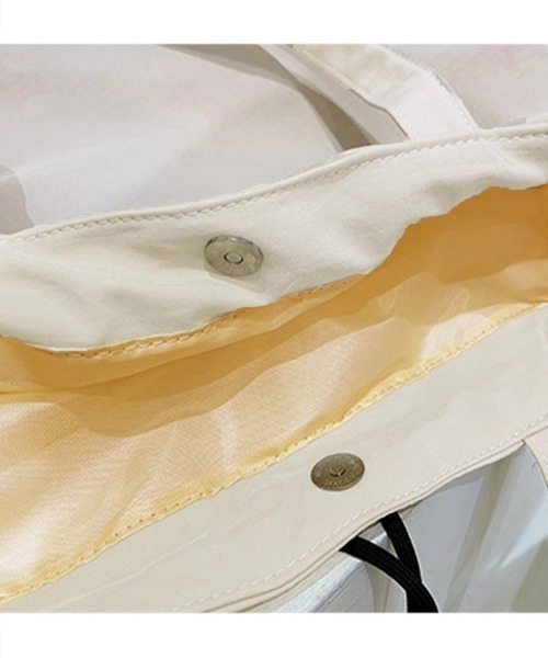 Miniministore（ミニミニストア）の「ナイロン巾着バッグ トートバッグ 大容量（トートバッグ・レディース・ブラック/カーキ/アイボリー・FREE）」の6枚目の写真