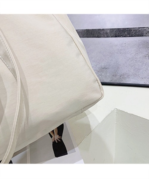 Miniministore（ミニミニストア）の「ナイロン巾着バッグ トートバッグ 大容量（トートバッグ・レディース・ブラック/カーキ/アイボリー・FREE）」の10枚目の写真