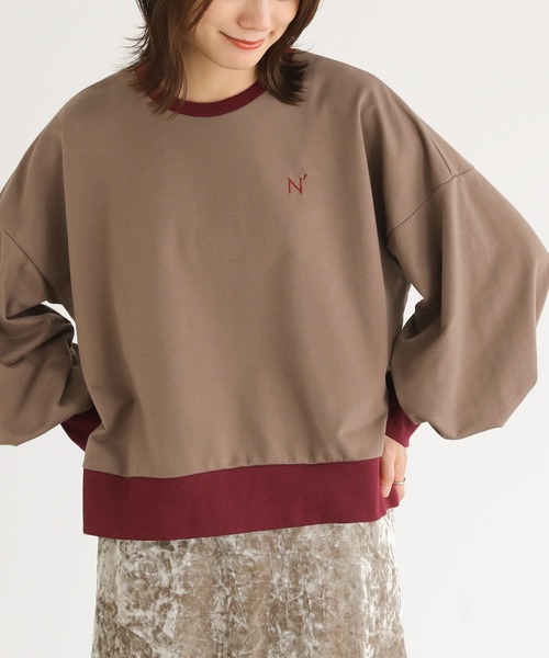 n'OrLABEL(ノアールレーベル)の「『袖ボリュームワンポイント刺繍スウェット』(スウェット・レディース・モカ/チャコールグレー/杢グレー/ダークパープル・FREE)」の4枚目の写真