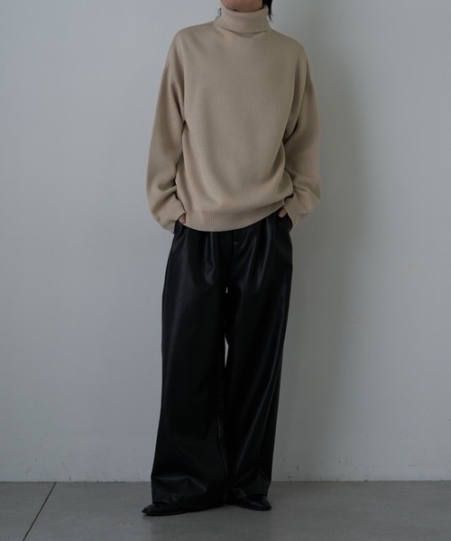 COLONY 2139(コロニートゥーワンスリーナイン)の「リサイクルポリタートルネック(ニット/セーター・メンズ・アイボリー/ブラック/チャコールグレー/グレイッシュベージュ・MEDIUM/LARGE)」の22枚目の写真