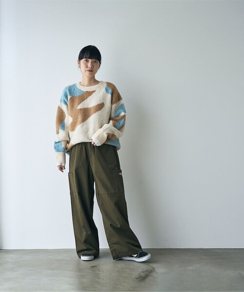 Dickies(ディッキーズ)の「【WEB限定】Dickies(ディッキーズ)ツイルイージーワイドパンツ(チノパンツ・レディース・パープル/ブラック/オリーブ・M/L)」の22枚目の写真