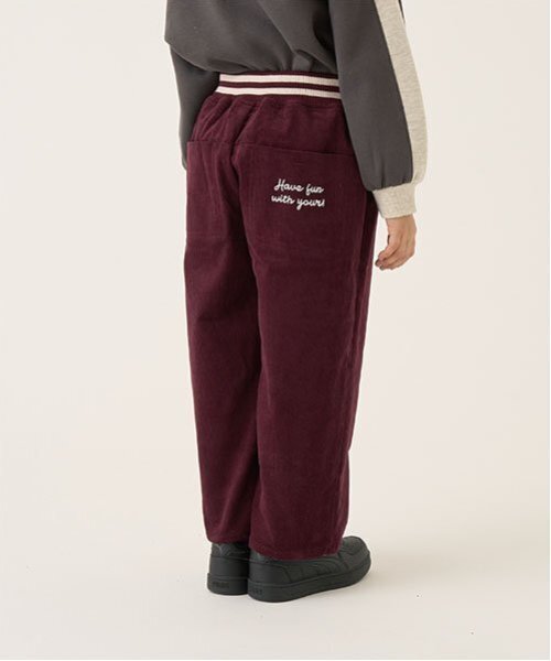 b・ROOM（ビールーム）の「コーデュロイテーパードパンツ（その他パンツ・キッズ・エンジ/ロイヤルブルー/チャコール/ベージュ・100cm/110cm/120cm/130cm/140cm/150cm）」の4枚目の写真