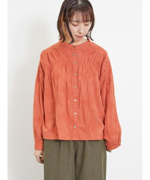 Samansa Mos2(サマンサ モスモス)の「ハンドステッチ風総刺繍ブラウス(シャツ/ブラウス・レディース・ベージュ/オレンジ/キナリ/チャコールグレー・F)」の8枚目の写真