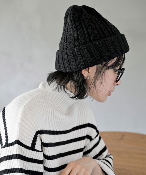 rps（アールピーエス）の「ケーブル×リブ編みリバーシブルニット帽（ニットキャップ/ビーニー・レディース・ベージュ/モカ/ブラック・フリー）」の6枚目の写真