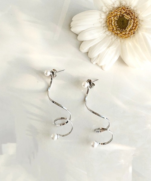 ciite'(シーテ)の「kurukuru pearl Pierce (両耳用)(ピアス(両耳用)・レディース・シルバー/ゴールド・FREE)」の7枚目の写真