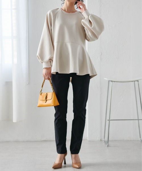 RANAN（ラナン）の「ボリュームスリーブペプラムスウェット（スウェット・レディース・ブラック/ライトベージュ・LL/L/M）」の20枚目の写真