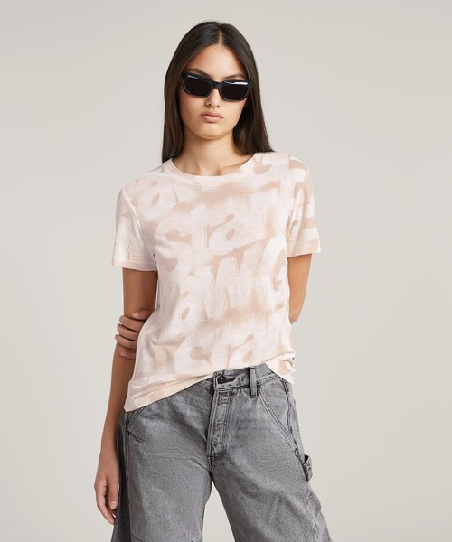 G-STAR(ジースター)の「SPRAYED LETTERS TOP/スプレーグラフィックプリントロゴTシャツ(Tシャツ/カットソー・レディース・ブルー系その他/ブラック系その他/ベージュ系その他/ピンク系その他・SMALL/X-SMALL/MEDIUM)」の6枚目の写真
