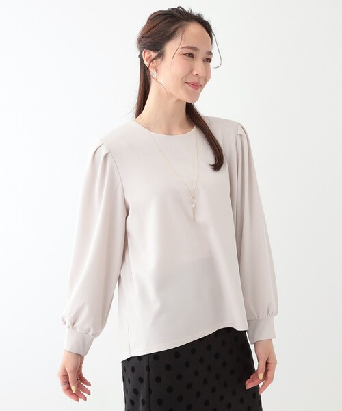 DRESKIP(ドレスキップ)の「【S-LL/2点セット】女性らしく好印象 アクセ付き カットジョーゼット トップス(Tシャツ/カットソー・レディース・ブラック/イエロー系その他/ライトベージュ/ライトグレー・01/02/03/04)」の19枚目の写真