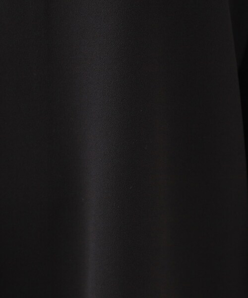 DRESKIP(ドレスキップ)の「【S-LL/2点セット】女性らしく好印象 アクセ付き カットジョーゼット トップス(Tシャツ/カットソー・レディース・ブラック/イエロー系その他/ライトベージュ/ライトグレー・01/02/03/04)」の9枚目の写真