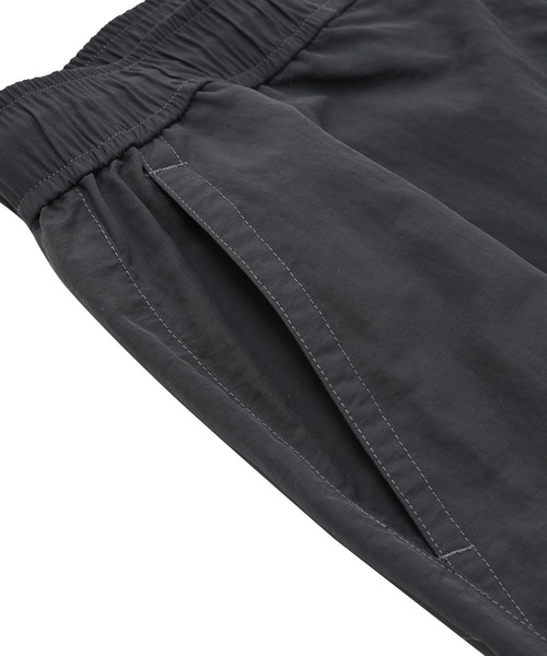NEW BALANCE(ニューバランス)の「パラシュートパンツ(スウェットパンツ・メンズ・ネイビー/ブラック・XX-LARGE/X-LARGE/LARGE/MEDIUM/SMALL)」の6枚目の写真