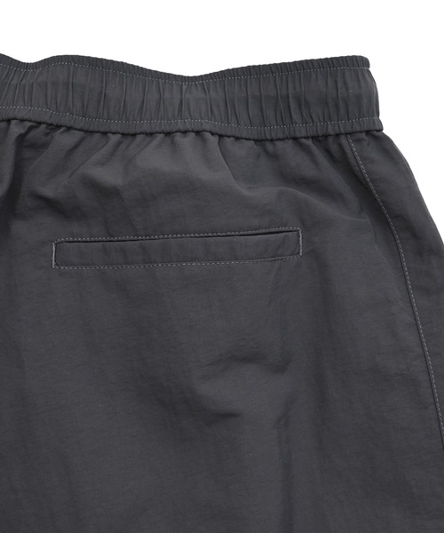 NEW BALANCE(ニューバランス)の「パラシュートパンツ(スウェットパンツ・メンズ・ネイビー/ブラック・XX-LARGE/X-LARGE/LARGE/MEDIUM/SMALL)」の9枚目の写真