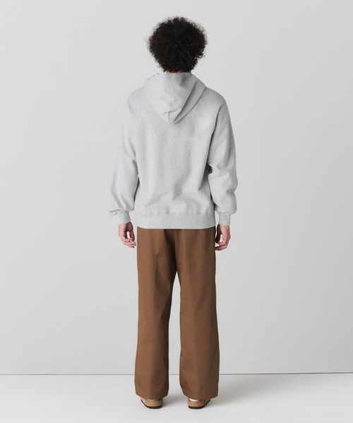 Champion(チャンピオン)の「【Champion/チャンピオン】直営限定コレクション メンズ フーデッドスウェットシャツ(パーカー・メンズ・グレー系その他/ブラック/グレー/ダークネイビー/ベージュ/オートミール/パープル/その他35・SMALL/MEDIUM/LARGE/X-LARGE)」の16枚目の写真