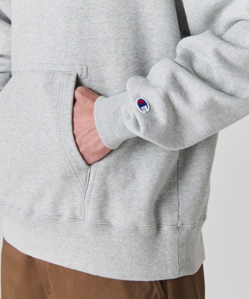 Champion(チャンピオン)の「【Champion/チャンピオン】直営限定コレクション メンズ フーデッドスウェットシャツ(パーカー・メンズ・グレー系その他/ブラック/グレー/ダークネイビー/ベージュ/オートミール/パープル/その他35・SMALL/MEDIUM/LARGE/X-LARGE)」の14枚目の写真