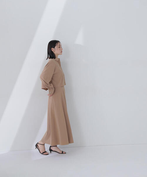 NATURAL BEAUTY BASIC（ナチュラルビューティーベーシック）の「◇クロップドシャツ＆フレアスカート（シャツワンピース・レディース・ブルー/オフホワイト/ブラウン・MEDIUM/P/S）」の7枚目の写真