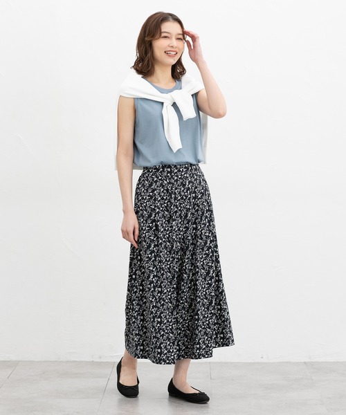 Honeys（ハニーズ）の「【ハニさら・接触冷感・ＵＶカット】きれいめタンクトップ（タンクトップ・レディース・オフホワイト/グレイッシュブルー/グレイッシュベージュ/ブラック/オレンジ/ネイビー/モカ/ブラウン/ダークグリーン・L/LL/M/S）」の11枚目の写真