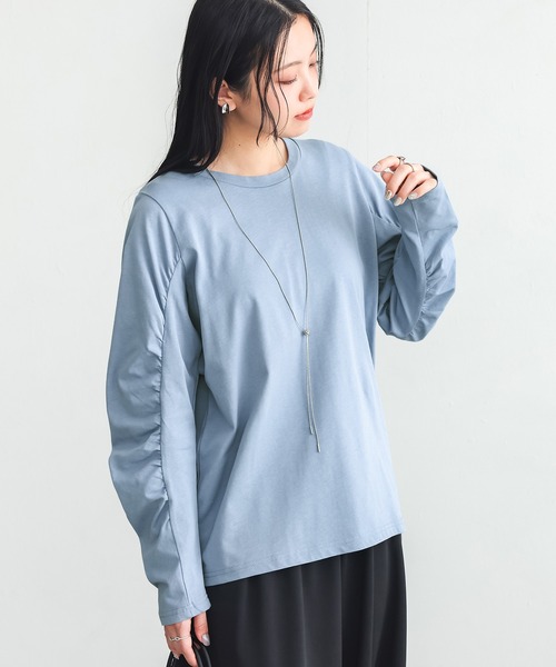 n'OrLABEL(ノアールレーベル)の「袖ギャザーロンT(Tシャツ/カットソー・レディース・ブルー/オフホワイト/ブラック・2/1)」の3枚目の写真
