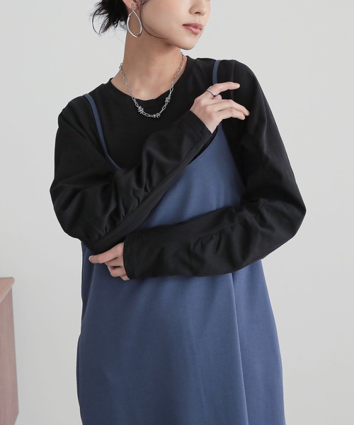 n'OrLABEL(ノアールレーベル)の「袖ギャザーロンT(Tシャツ/カットソー・レディース・ブルー/オフホワイト/ブラック・2/1)」の2枚目の写真