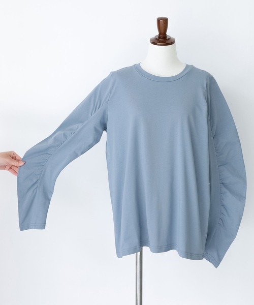 n'OrLABEL(ノアールレーベル)の「袖ギャザーロンT(Tシャツ/カットソー・レディース・ブルー/オフホワイト/ブラック・2/1)」の10枚目の写真