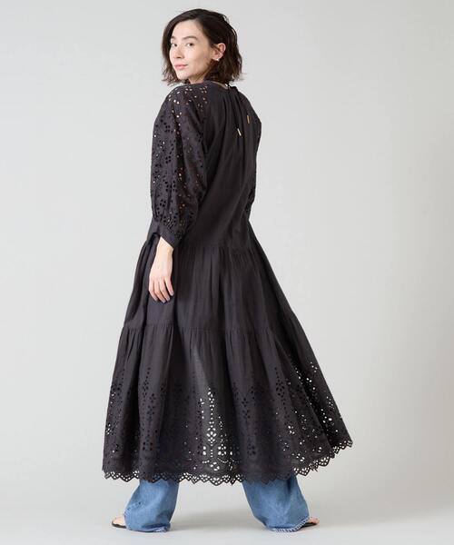 Liesse(リエス)の「インド刺繍ワンピース(ワンピース・レディース・テラコッタ/スミクロ・FREE)」の3枚目の写真