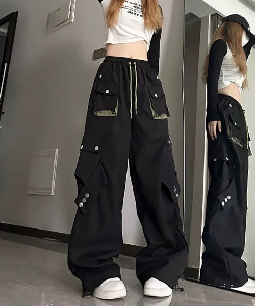 SEN TOKYO(セントーキョー)の「ルーズワイドレッグドロストカーゴパンツ(カーゴパンツ・レディース・ブラック・L/M)」の9枚目の写真