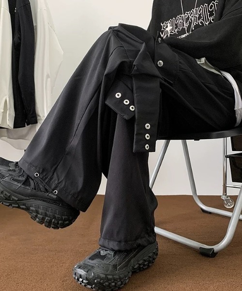 SEN TOKYO(セントーキョー)の「ルーズワイドレッグドロストカーゴパンツ(カーゴパンツ・レディース・ブラック・L/M)」の7枚目の写真