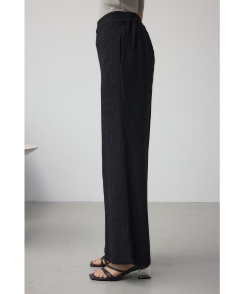 AZUL by moussy(アズールバイマウジー)の「プリーツリラックスワイドパンツ(スラックス・レディース・アイボリー/ブラック/ライトカーキ・SMALL/MEDIUM)」の19枚目の写真