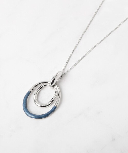 SHOO・LA・RUE(シューラルー)の「オーバル2フープネックレス(ネックレス・レディース・ピンクゴールド/シルバー/ゴールド・00)」の2枚目の写真