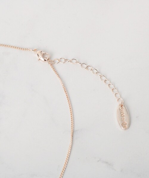 SHOO・LA・RUE(シューラルー)の「オーバル2フープネックレス(ネックレス・レディース・ピンクゴールド/シルバー/ゴールド・00)」の7枚目の写真