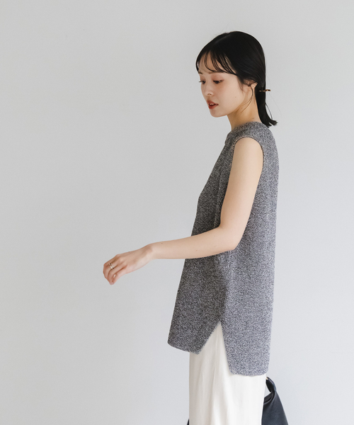 Noble（ノーブル）の「《追加》片畦ノースリーブニット（ニット/セーター・レディース・サックスブルー/マルチ/ライトグレー・FREE）」の20枚目の写真