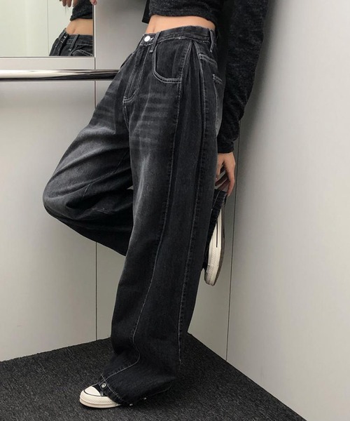 MEMECLE(メメクル)の「【 MEMECLE / メメクル 】ワイドヴィンテージサイドタックデニムパンツ(デニムパンツ・レディース・ブルー/ブラック/ライトブルー・M/S/L)」の5枚目の写真