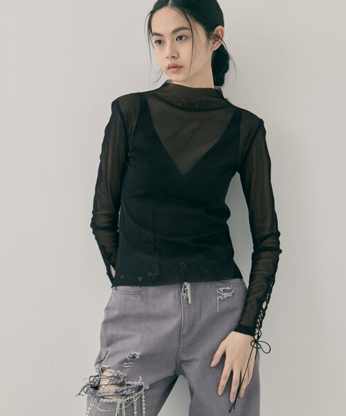 tanakadaisuke(タナカダイスケ)の「【tanakadaisuke/タナカダイスケ】lace up sleeve sheer tops/レースアップスリーブシアートップス(Tシャツ/カットソー・レディース・ブラック/ベージュ・FREE)」の12枚目の写真