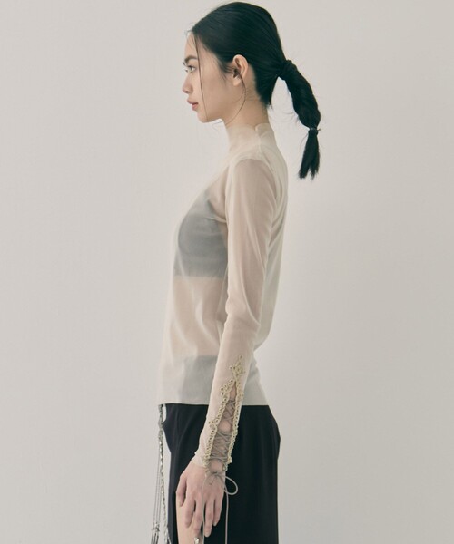 tanakadaisuke(タナカダイスケ)の「【tanakadaisuke/タナカダイスケ】lace up sleeve sheer tops/レースアップスリーブシアートップス(Tシャツ/カットソー・レディース・ブラック/ベージュ・FREE)」の16枚目の写真