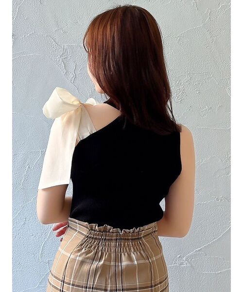 dazzlin（ダズリン）の「ワンショルリボンノースリトップス（ニット/セーター・レディース・オフホワイト/グレー/ブラック・FREE）」の12枚目の写真