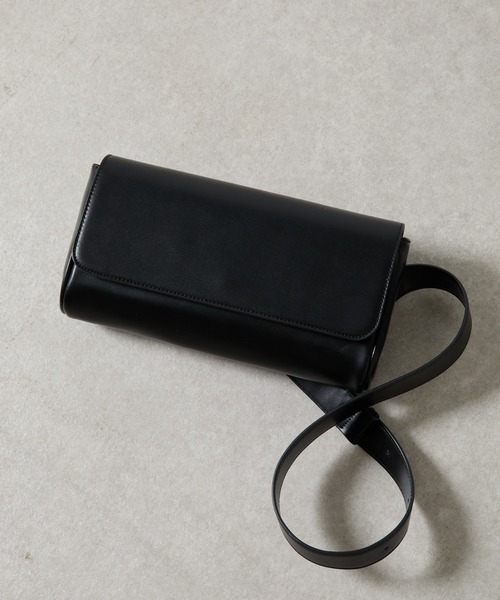 COLONY 2139（コロニートゥーワンスリーナイン）の「スクエアボディーバッグ（ボディバッグ/ウエストポーチ・レディース・ブラック/ブラウン・FREE）」の4枚目の写真