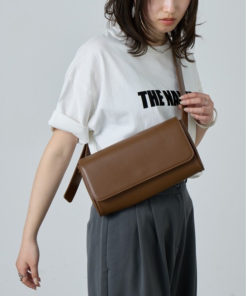 COLONY 2139（コロニートゥーワンスリーナイン）の「スクエアボディーバッグ（ボディバッグ/ウエストポーチ・レディース・ブラック/ブラウン・FREE）」の12枚目の写真