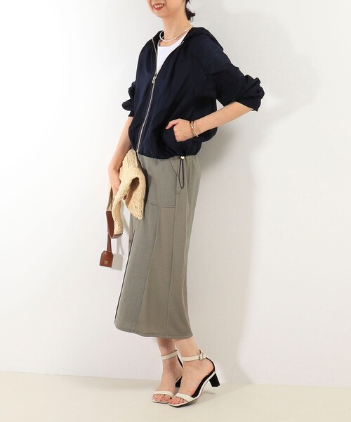 MICO COULIER（ミコクリエ）の「オーガンジーグログランフードブルゾン（ブルゾン・レディース・オフホワイト/ネイビー/グレイッシュベージュ・38）」の9枚目の写真