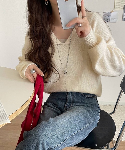 classicalelf（クラシカルエルフ）の「ふわっと軽やか◎メランジ調Vネックニットプルオーバー（長袖）（ニット/セーター・レディース・ベージュ/チャコール/イエロー/ブラウン/ブルーグレー/アイボリー・LARGE/MEDIUM/SMALL/X-LARGE）」の22枚目の写真