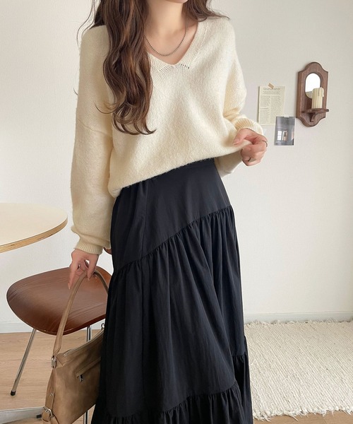 classicalelf（クラシカルエルフ）の「ふわっと軽やか◎メランジ調Vネックニットプルオーバー（長袖）（ニット/セーター・レディース・ベージュ/チャコール/イエロー/ブラウン/ブルーグレー/アイボリー・LARGE/MEDIUM/SMALL/X-LARGE）」の21枚目の写真