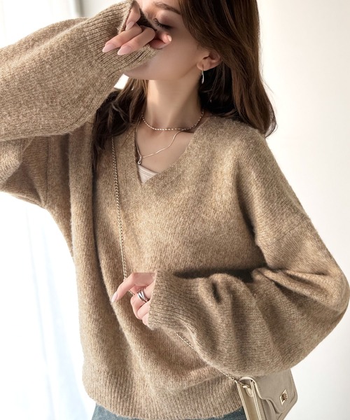 classicalelf（クラシカルエルフ）の「ふわっと軽やか◎メランジ調Vネックニットプルオーバー（長袖）（ニット/セーター・レディース・ベージュ/チャコール/イエロー/ブラウン/ブルーグレー/アイボリー・LARGE/MEDIUM/SMALL/X-LARGE）」の8枚目の写真
