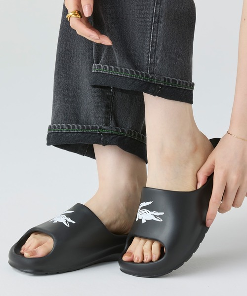 LACOSTE（ラコステ）の「レディース SERVE SLIDE 2.0 224 1 CFA（サンダル・レディース・ブラック×ホワイト・22.5cm/24.0cm/23.5cm/25.0cm）」の7枚目の写真