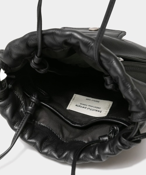beautiful people(ビューティフルピープル)の「excerption riders drawstring bag(ショルダーバッグ・レディース・ブラック・FREE)」の6枚目の写真