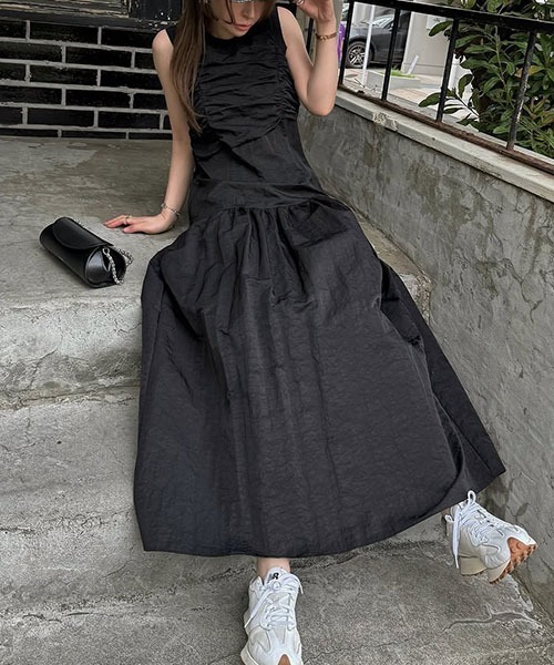 セール】thick box pleats bare OP（ワンピース）｜WILLFULLY