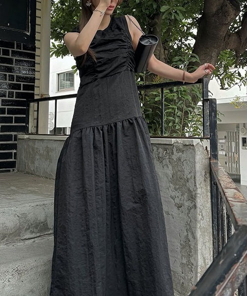 セール】thick box pleats bare OP（ワンピース）｜WILLFULLY
