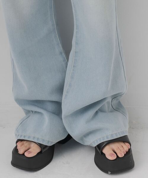 RETRO GIRL（レトロガール）の「フレアデニムPT（デニムパンツ・レディース・ブルー系その他5/ライトグレー/ダークブルー・FREE）」の14枚目の写真