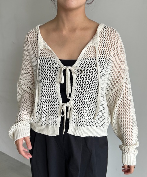 mysty woman（ミスティウーマン）の「2WAYメッシュプルオーバー　497235（ニット/セーター・レディース・オフホワイト/ブラック/グレイッシュベージュ・FREE）」の10枚目の写真