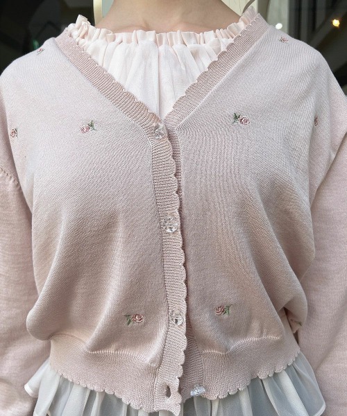 F i.n.t（フィント）の「【洗濯機洗い可・UVカット】小花総刺繍ＵＶニットカーディガン/ fint　フィント（カーディガン/ボレロ・レディース・ライトグリーン/アイボリー/ピンクベージュ・FREE）」の6枚目の写真